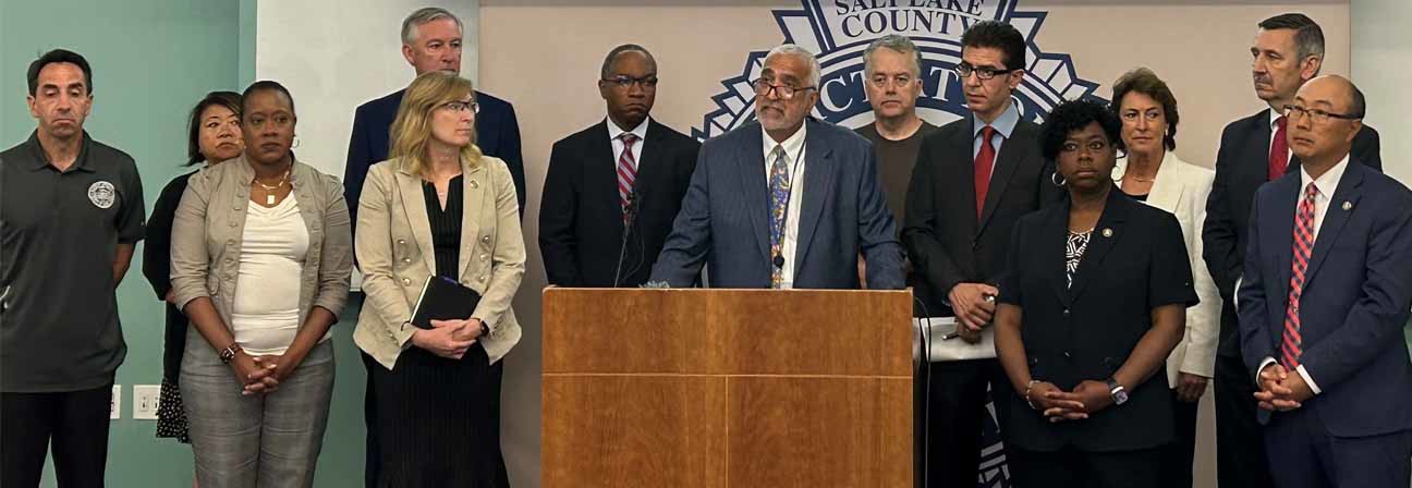 Jeff Rosen, Harry Thomas, Stephen Kunzweiler et al. standing together.